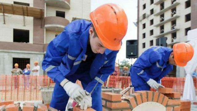 Квасьневский объяснил, как украинские заробитчане помогают Польше