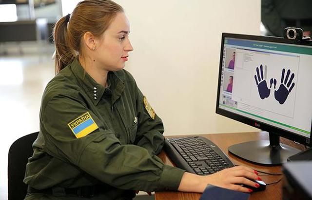 Біометричний контроль на кордоні з Росією: прикордонники розповіли про останні приготування
