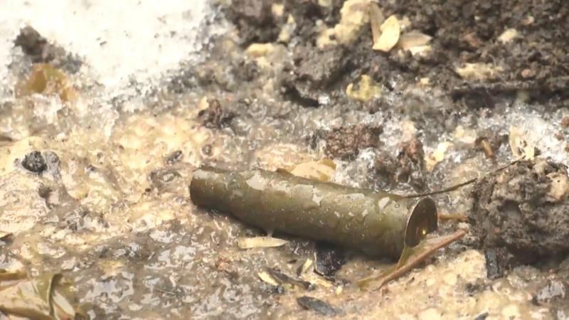 Але щойно розвиднюється – "прокидаються" снайпери: репортаж з-під Донецького аеропорту Але щойно розвиднюється – "прокидаються" снайпери: репортаж з-під Донецького аеропорту