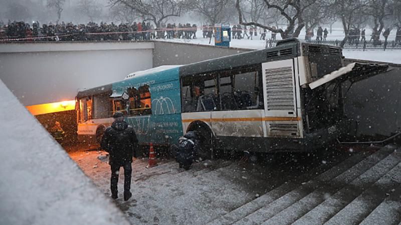 Аварія на Слов'янському бульварі у Москві: що говорять очевидці Аварія на Слов'янському бульварі у Москві: що говорять очевидці