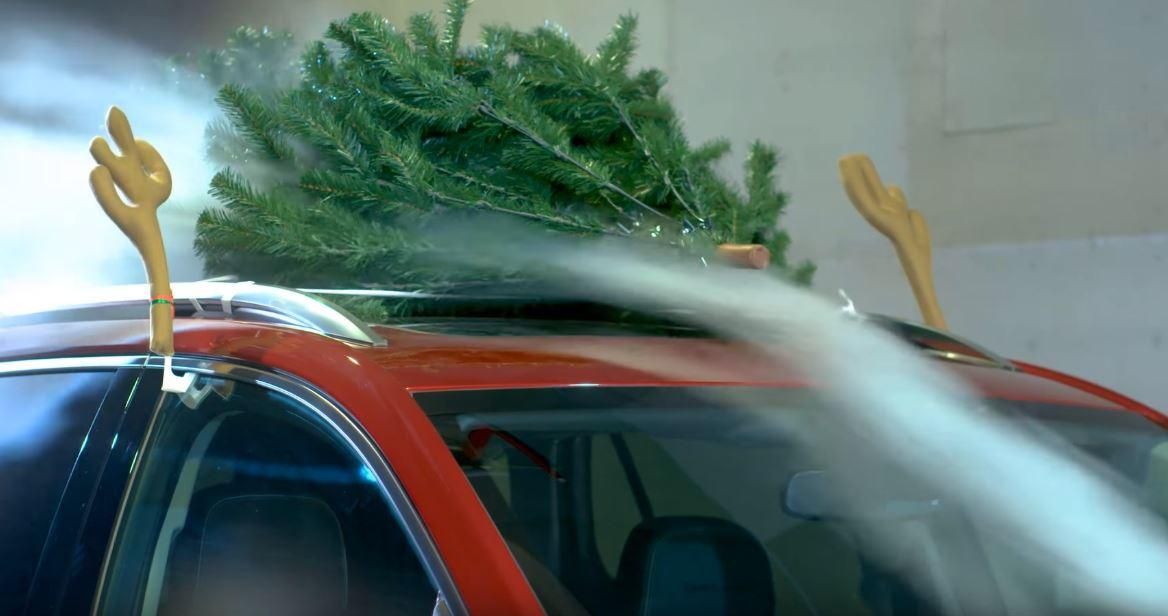 Ялинка на даху авто: наскільки збільшується витрата палива Ялинка на даху авто: наскільки збільшується витрата палива