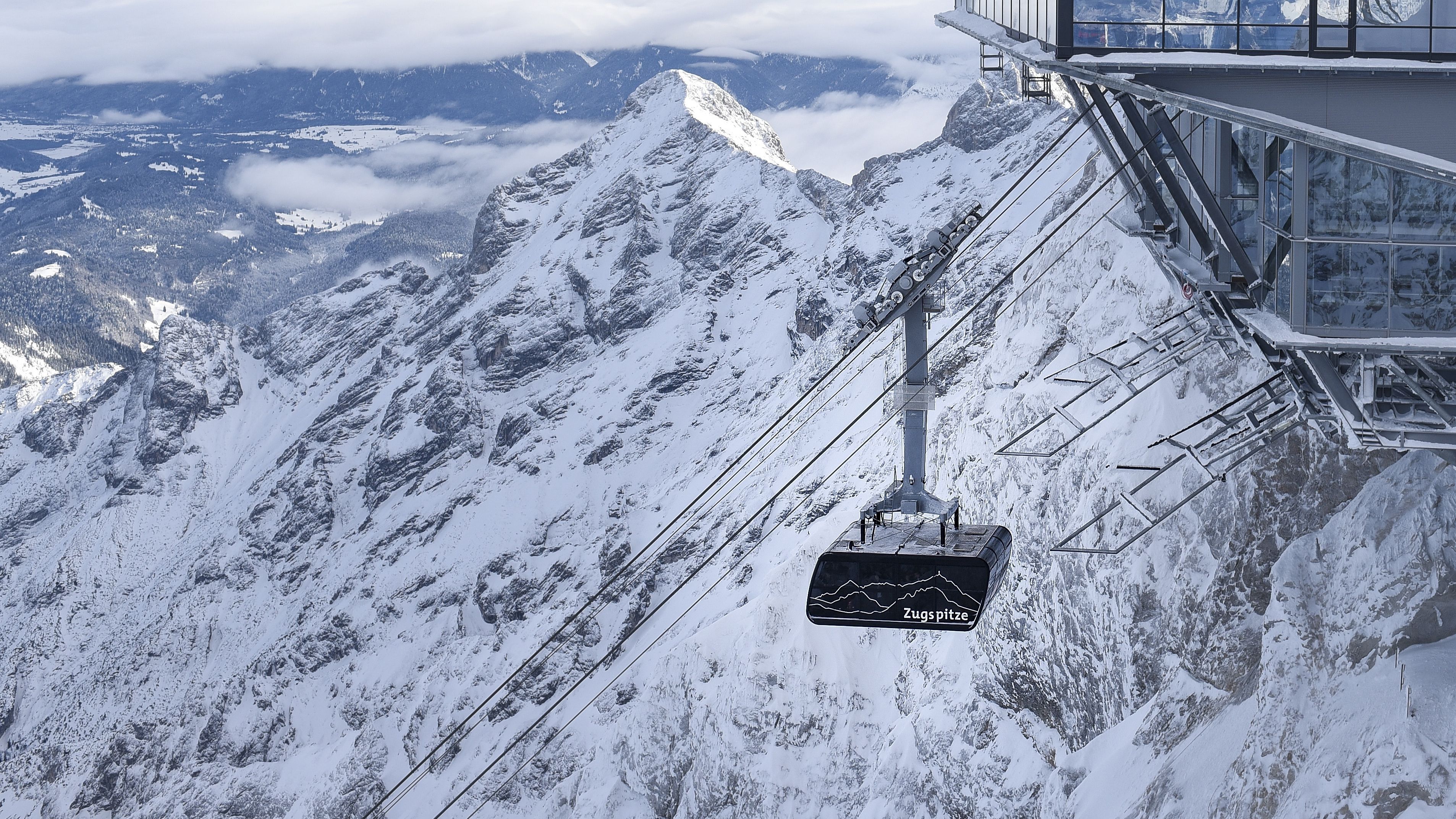 У швейцарських Альпах загинули туристи У швейцарських Альпах загинули туристи
