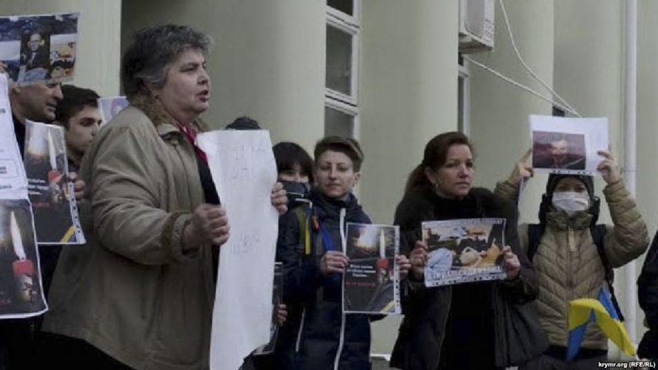 Украинку в аннексированном Крыму приговорили к двум годам условно за посты в соцсетях