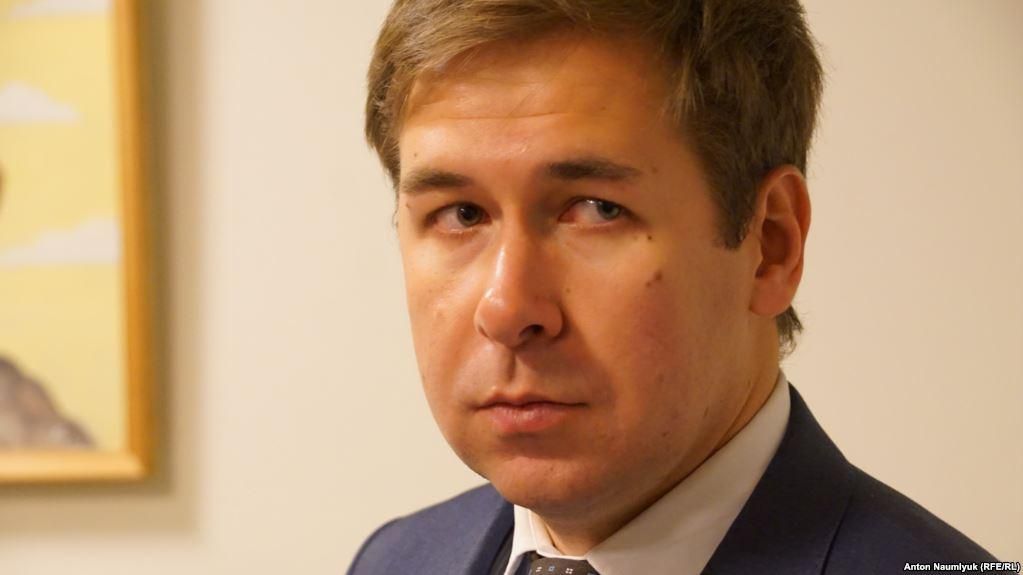 Российский адвокат выступил за визовый режим Украины с РФ