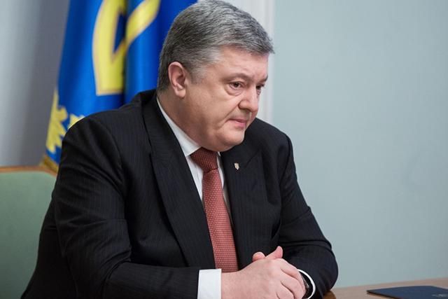 Порошенко поручил предоставить материальную помощь украинцам, которых завтра освободят из плена