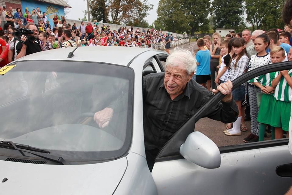 Помер найстаріший водій-рекордсмен в Україні Анатолій Грищинський