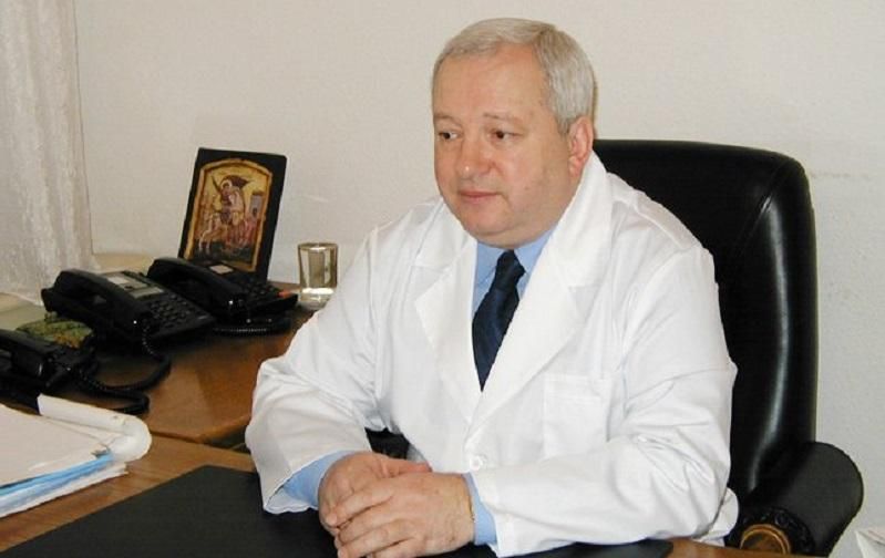 У головного пульмонолога України, який жалівся на нестачу грошей, вкрали 15 мільйонів