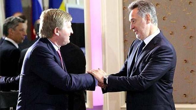 Компаниям Ахметова и Фирташа выдали лицензии на поставку газа в Украину Компаниям Ахметова и Фирташа выдали лицензии на поставку газа в Украину