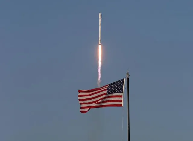 ракета SpaceX Falcon 9