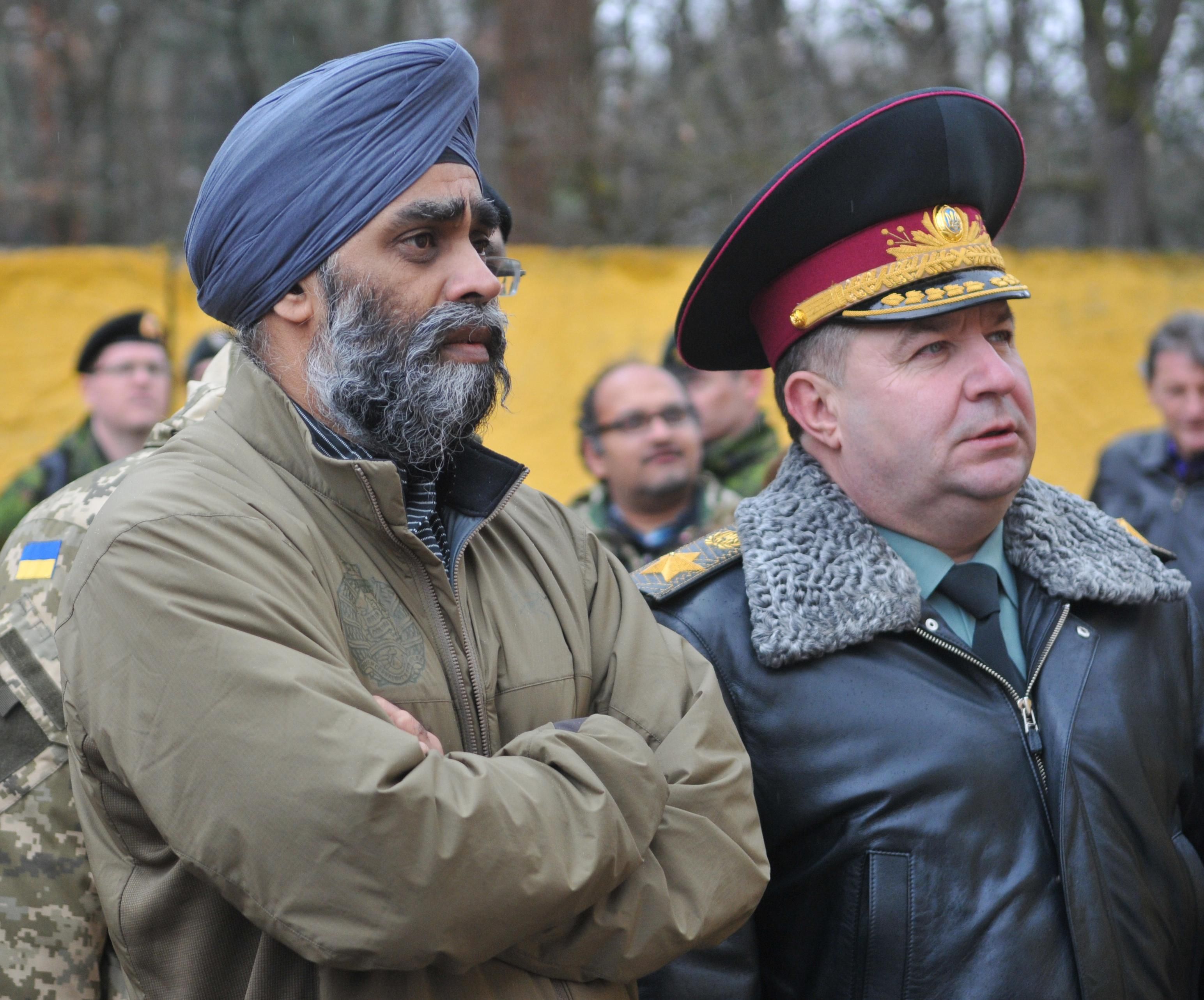 Канада планує посилити військову допомогу Україні Канада планує посилити військову допомогу Україні