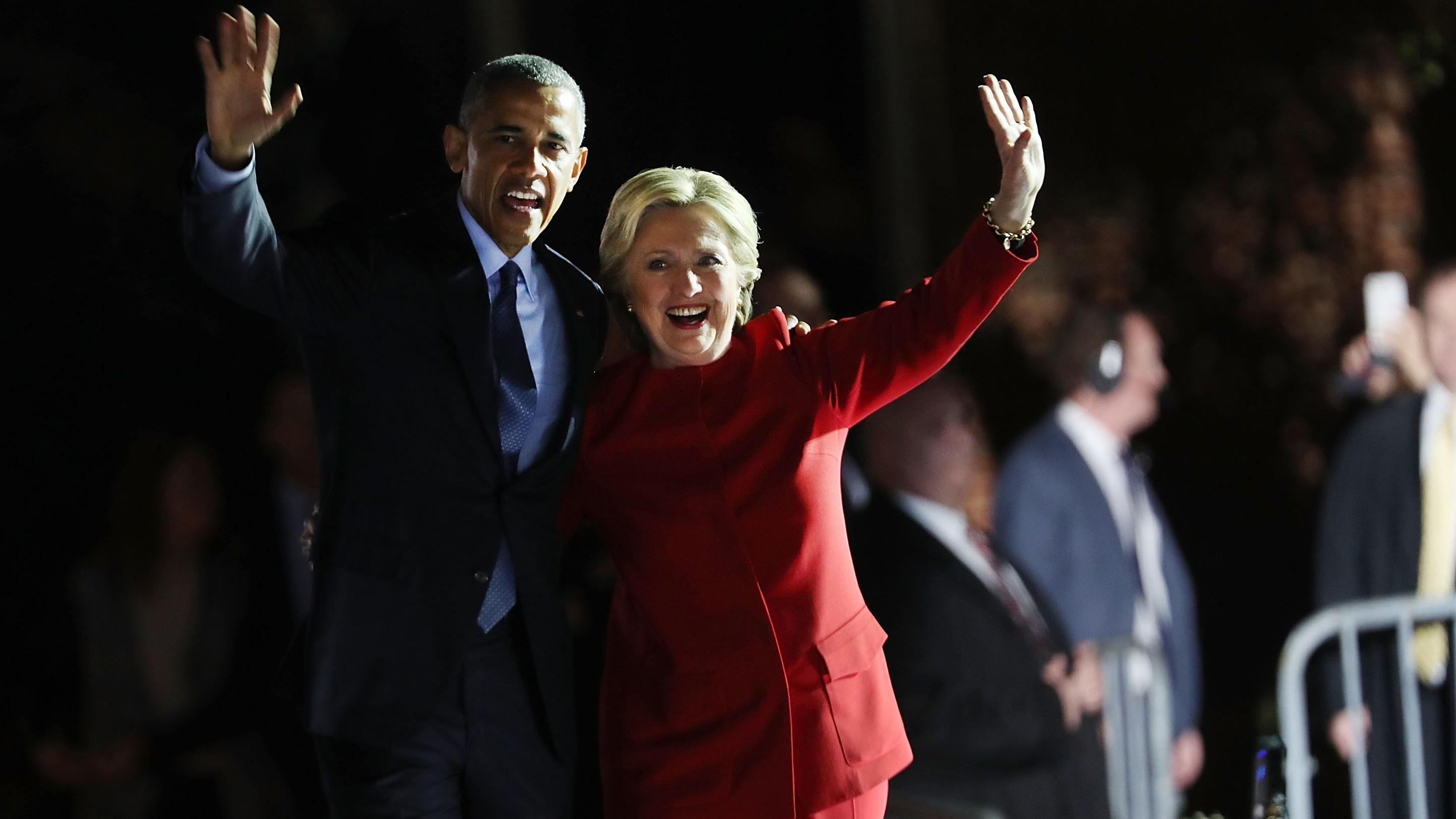 Обама и Клинтон стали любимцами американцев Обама и Клинтон стали любимцами американцев