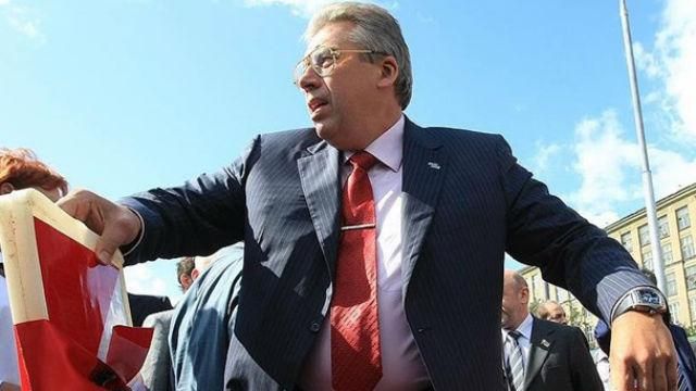 Російський мільярдер хотів сховатись в Україні, але його арештували у Польщі Російський мільярдер хотів сховатись в Україні, але його арештували у Польщі