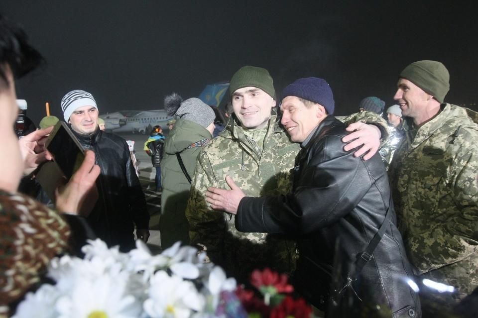 Проблеск надежды: реакция западных СМИ на обмен пленными в Украине Проблеск надежды: реакция западных СМИ на обмен пленными в Украине