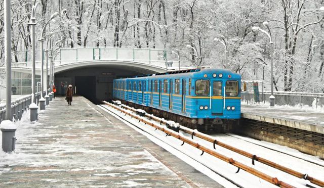 Новый год 2018: график работы метро в Киеве в новогоднюю ночь
