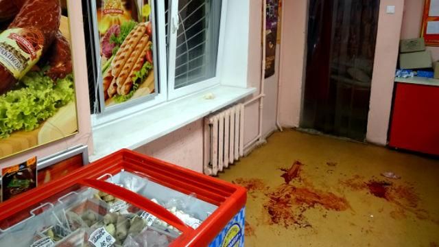 Кровавое нападение на магазин в Киеве: в полиции назвали приметы подозреваемого