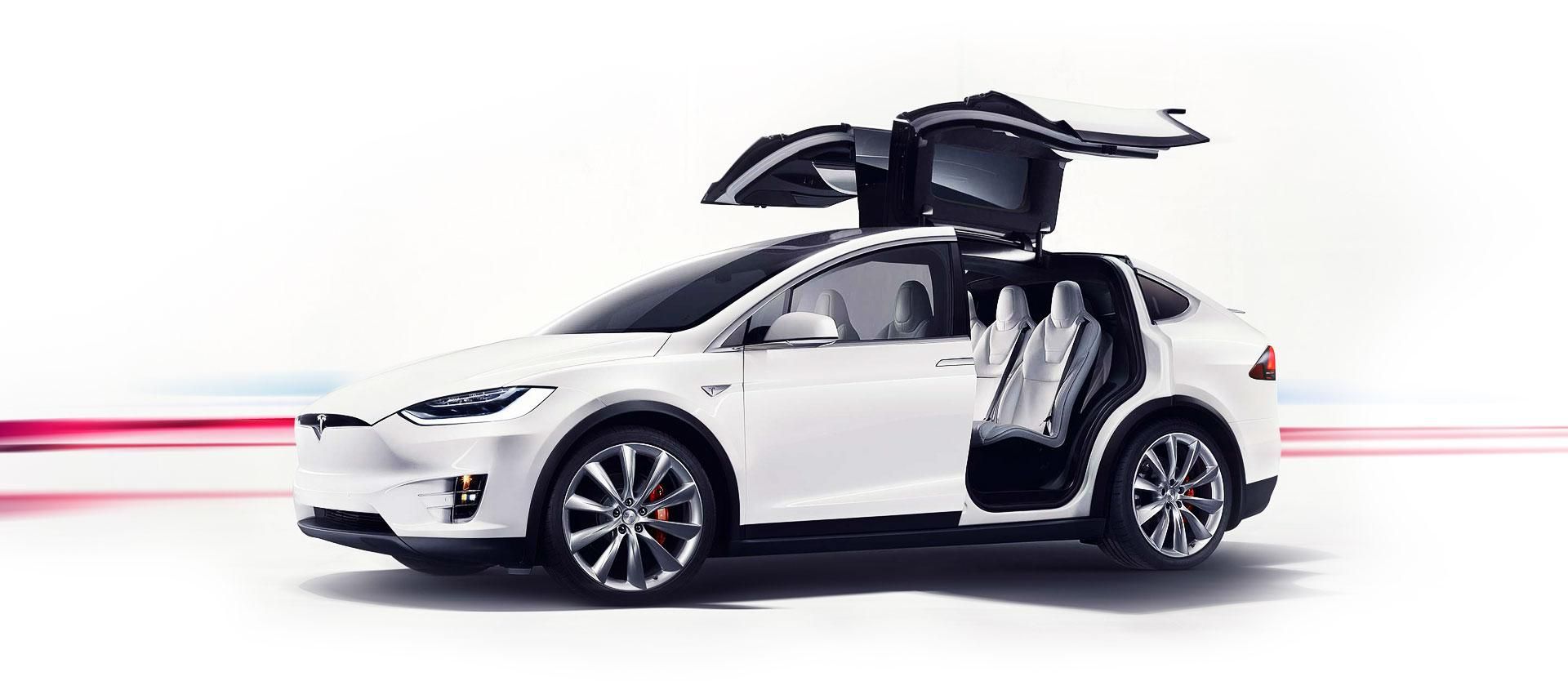 Tesla Model X вижила після страшної ДТП: Відео