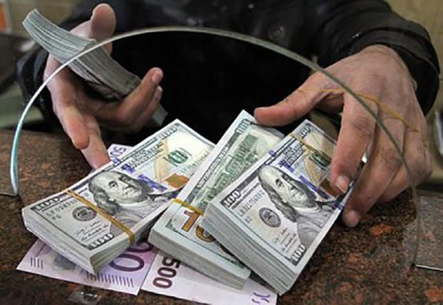 В Киеве подросток на мошенничестве с обменом валют присвоил почти 4 миллиона гривен