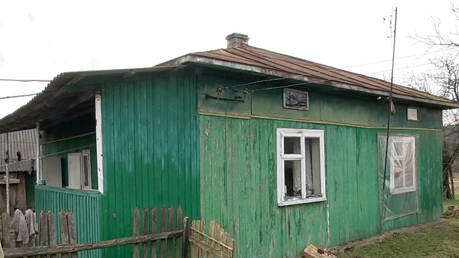 На Прикарпатті багатодітна сім'я може знову лишитися без житла На Прикарпатті багатодітна сім'я може знову лишитися без житла