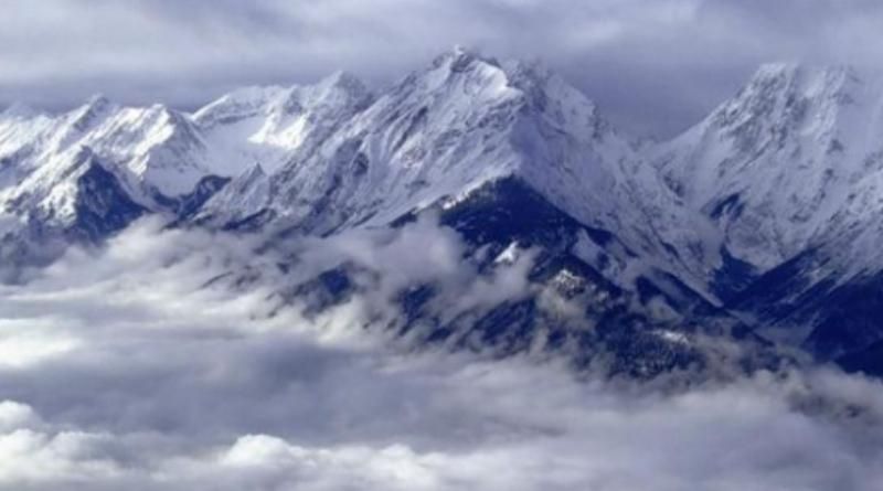 Майже 4 тисячі мандрівників застрягли у горах у Франції через сильні снігопади Майже 4 тисячі мандрівників застрягли у горах у Франції через сильні снігопади