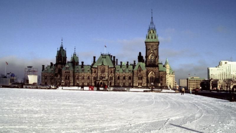Новый год отменяется: из-за сильных морозов в Канаде отказались от праздничных гуляний
