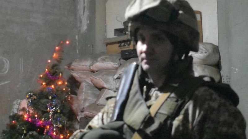 Новорічна ніч в АТО: військові показали скромний "бенкет" на фронті