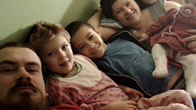 Загибель багатодітної сім'ї в Івано-Франківську: з'явились деталі Загибель багатодітної сім'ї в Івано-Франківську: з'явились деталі