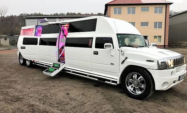 В Житомирі продається унікальний Hummer H2 на "єврономерах"