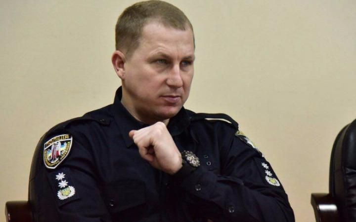 "Громадяни, схаменіться!" – у поліції різко відреагували на штовханину біля управління у Києві "Громадяни, схаменіться!" – у поліції різко відреагували на штовханину біля управління у Києві