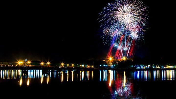 Бійці розповіли, за яким часом святкував Новий рік окупований Донецьк Бійці розповіли, за яким часом святкував Новий рік окупований Донецьк