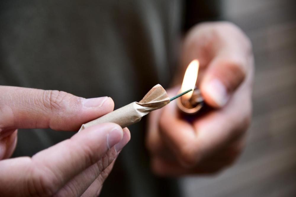 Двое детей и взрослый получили травмы на Новый год из-за пиротехники Двое детей и взрослый получили травмы на Новый год из-за пиротехники