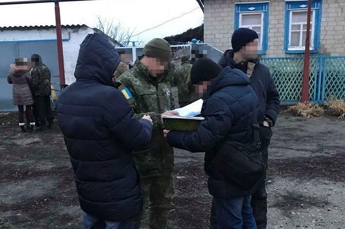 Трое подростков умерли после празднования Нового года в Луганской области Трое подростков умерли после празднования Нового года в Луганской области