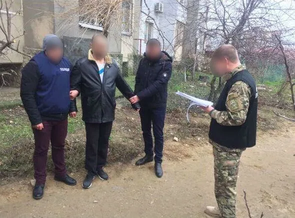 Військова прокуратура затримала поліцейського-хабарника Військова прокуратура затримала поліцейського-хабарника