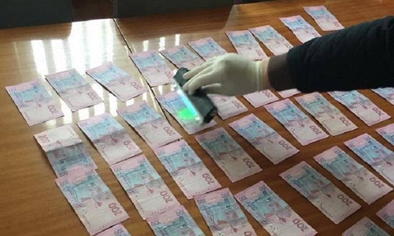 На Полтавщине на взятке погорел чиновник На Полтавщине на взятке погорел чиновник