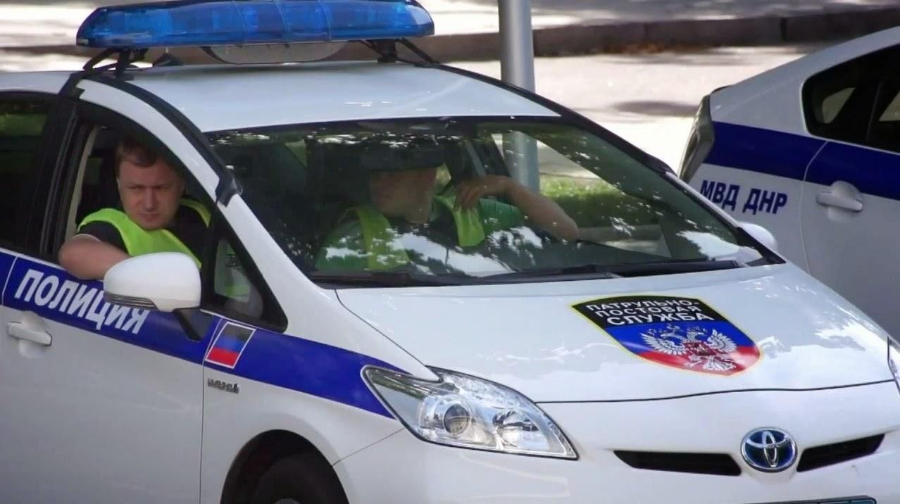 У "ДНР" штрафують автомобілі на українських номерах