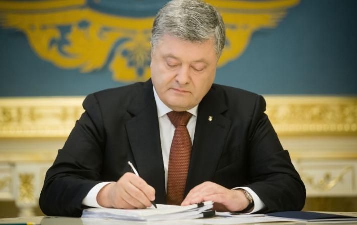 Порошенко посилив відповідальність за несплату аліментів: що передбачає закон