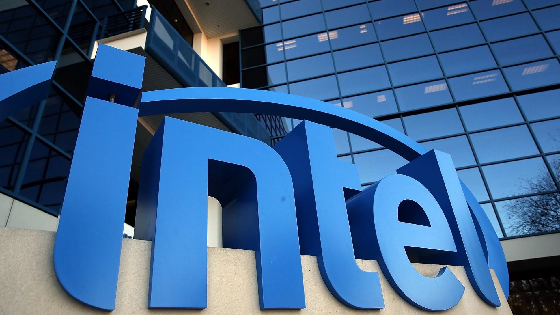 Эксперты обнаружили брешь в безопасности микрочипов Intel