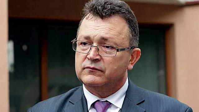 У Києві затримали фейкового "міністра охорони здоров'я Криму" У Києві затримали фейкового "міністра охорони здоров'я Криму"