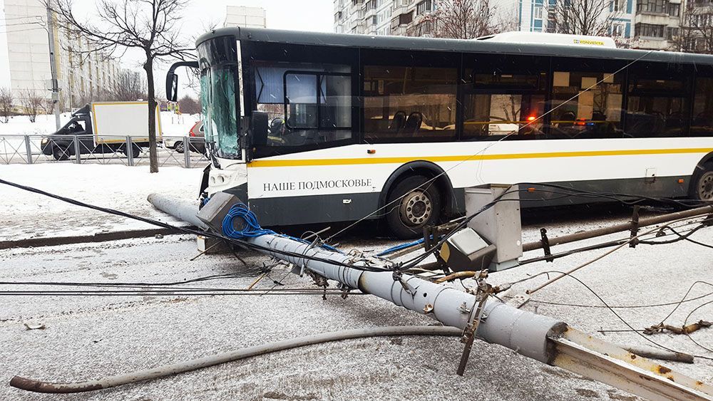 В Москве снова произошло громкое ДТП с участием автобуса