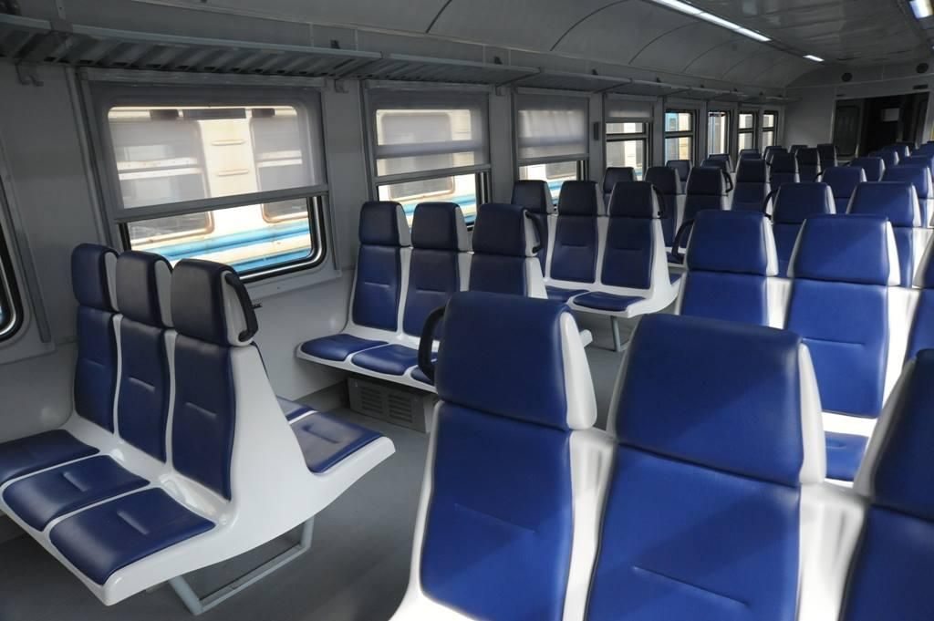 Вандалы повредили сиденья в первом рейсе обновленного электропоезда Львов – Здолбунов Вандалы повредили сиденья в первом рейсе обновленного электропоезда Львов – Здолбунов