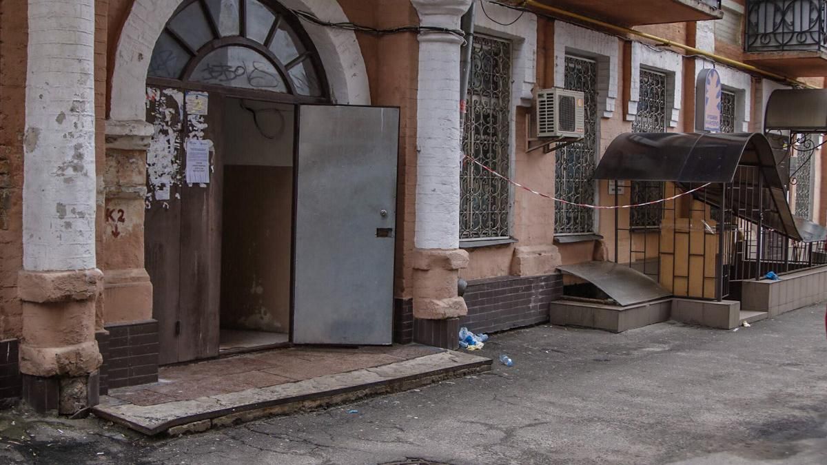 З'явилися моторошні подробиці кривавого вбивства на Подолі у Києві 