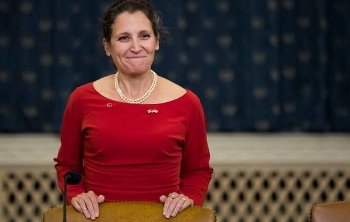 "Христос родился": глава МИД Канады показала, как праздновала украинское Рождество "Христос родился": глава МИД Канады показала, как праздновала украинское Рождество