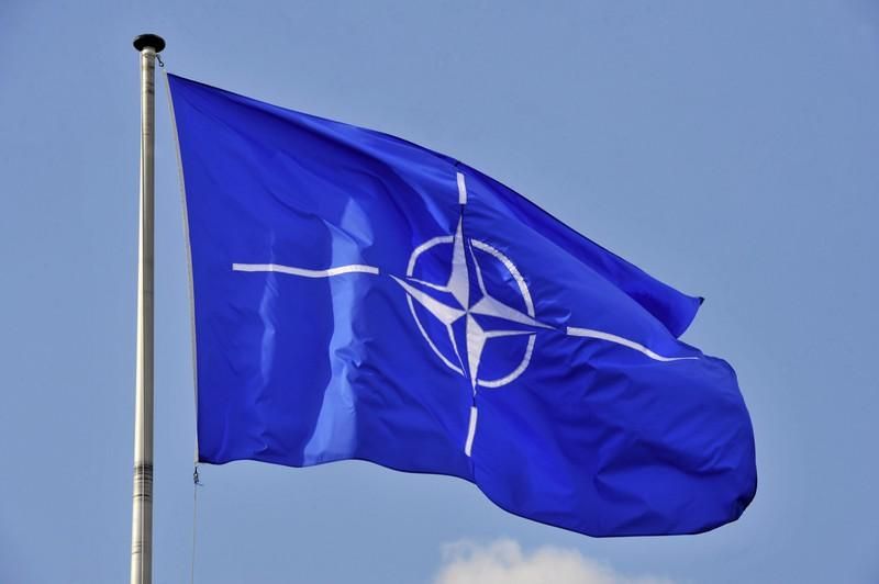 В НАТО прокомментировали возможную встречу с военным руководством России