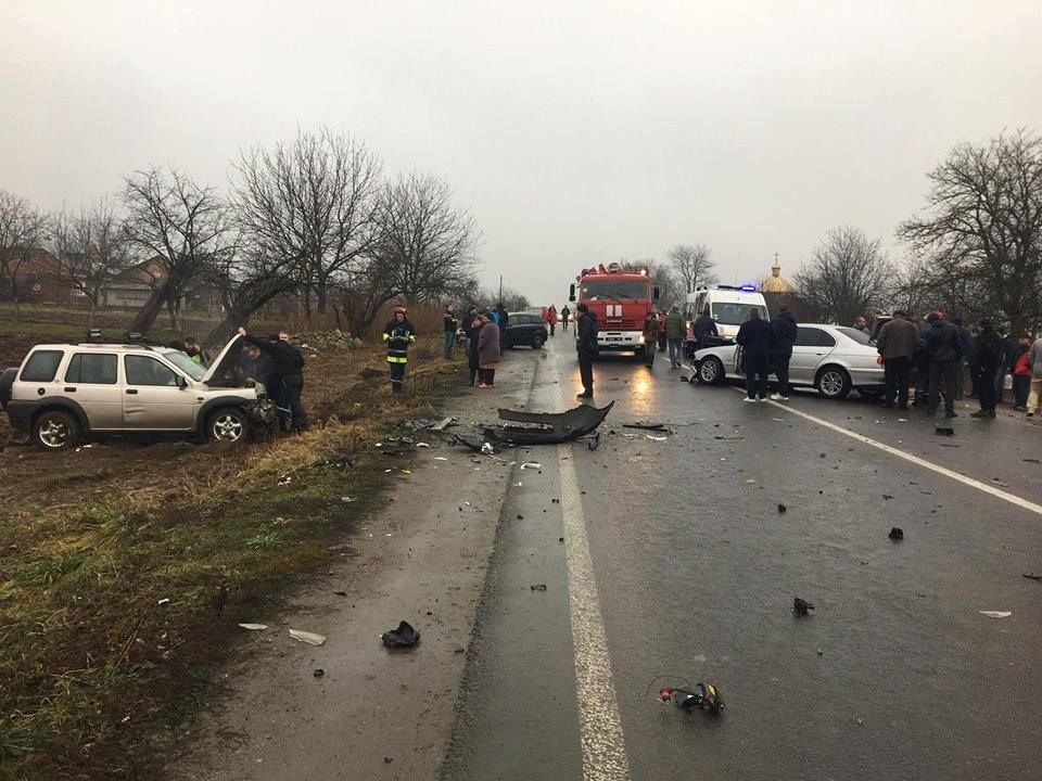 Серйозна ДТП на Львівщині: авто з дітьми викинуло в кювет