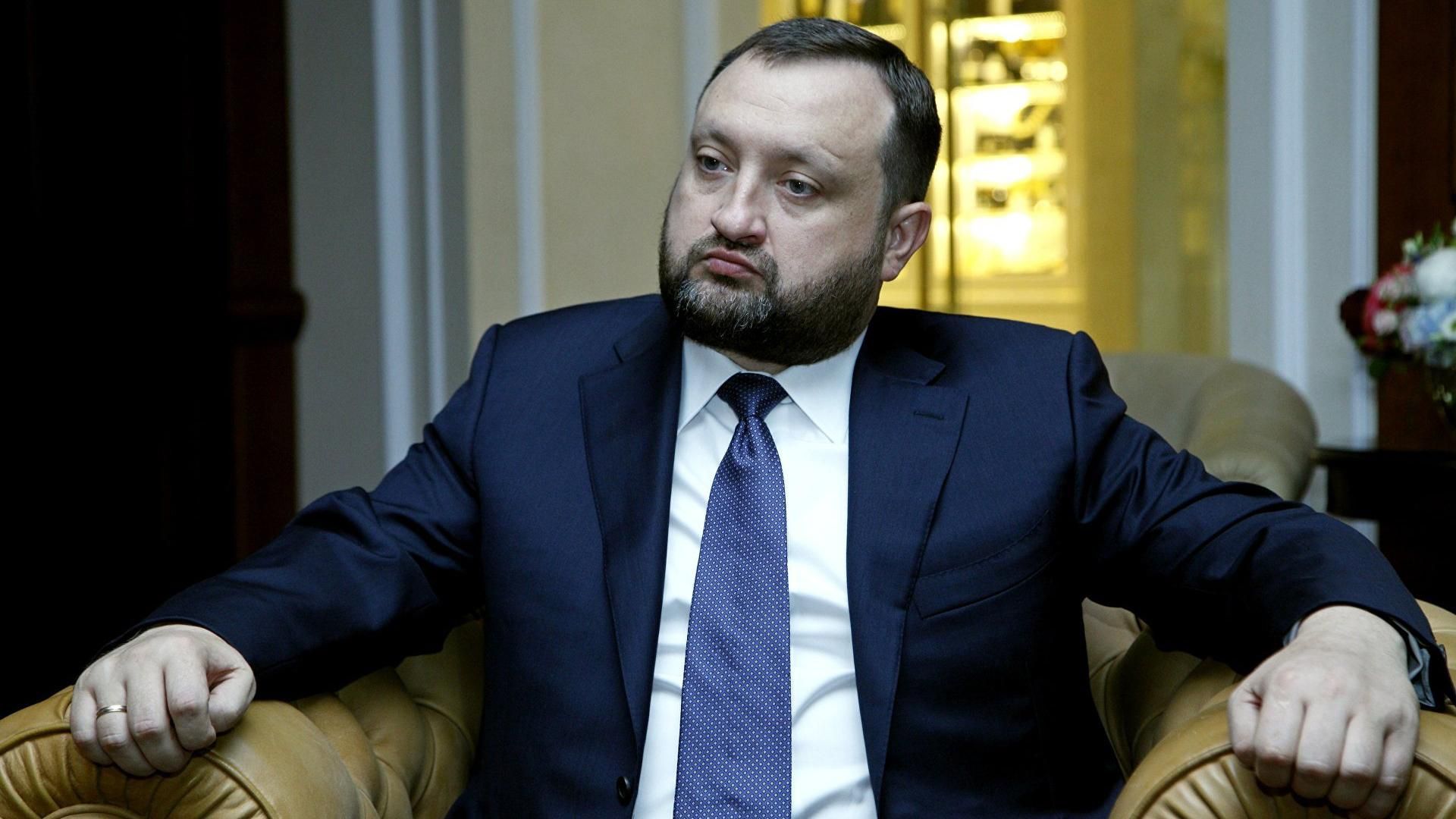 Появились новые детали в деле о незаконных оффшорных махинациях олигархов из окружения Януковича