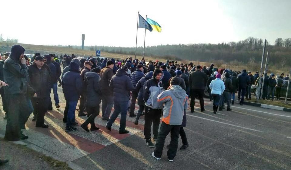 Протесты на границе с Польшей: активисты перекрывают дороги к пунктам пропусков
