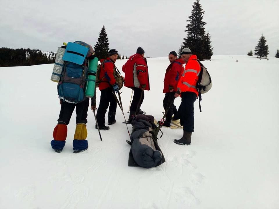 У Карпатах туристка зірвалася зі схилу та скотилася у 300-метрову прірву У Карпатах туристка зірвалася зі схилу та скотилася у 300-метрову прірву