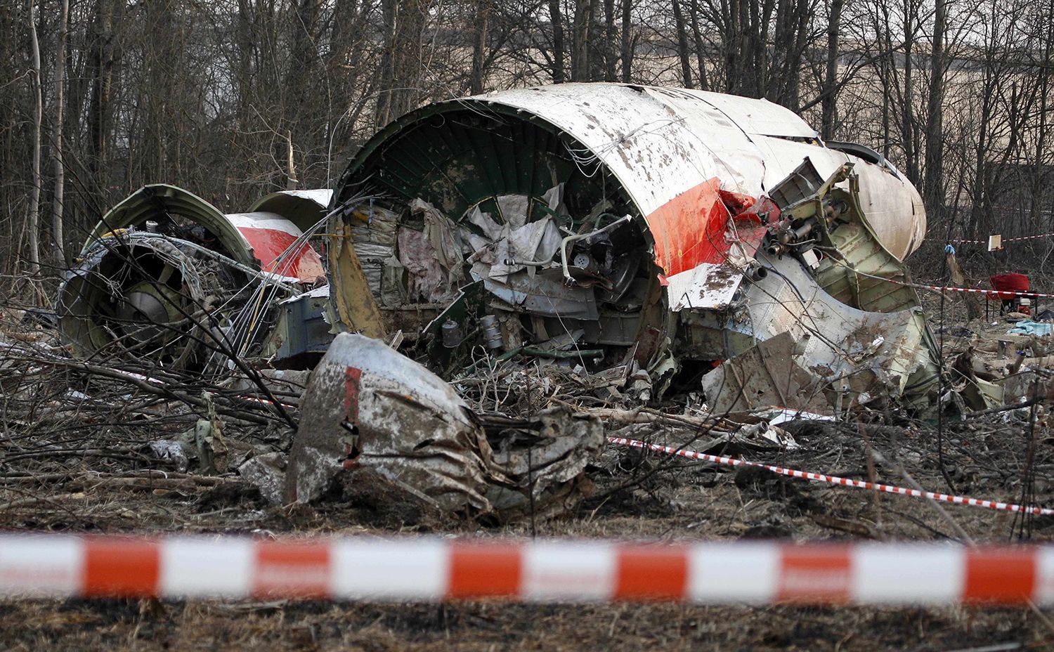 Розслідування смоленської катастрофи: ліве крило президентського літака зруйнував вибух