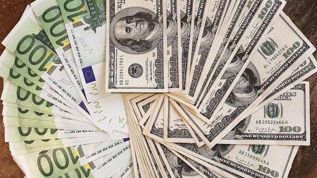 Наличный курс валют на 11-01-2018: курс доллара и евро