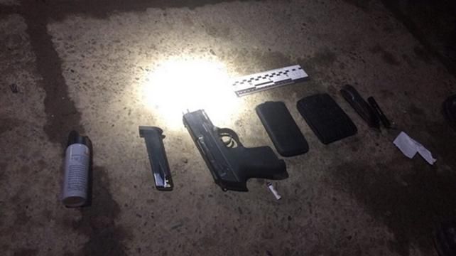 Чоловік під час сутички відкрив вогонь з пістолета: серед постраждалих дитина Чоловік під час сутички відкрив вогонь з пістолета: серед постраждалих дитина