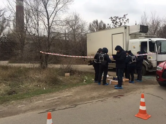 У Запоріжжі серед білого дня на вулиці розстріляли підприємця У Запоріжжі серед білого дня на вулиці розстріляли підприємця